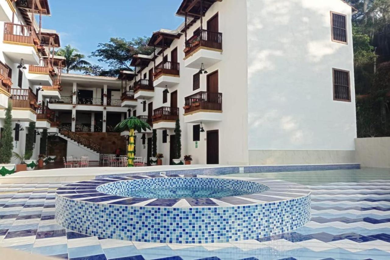 Hotel Alejandria Баричара Экстерьер фото