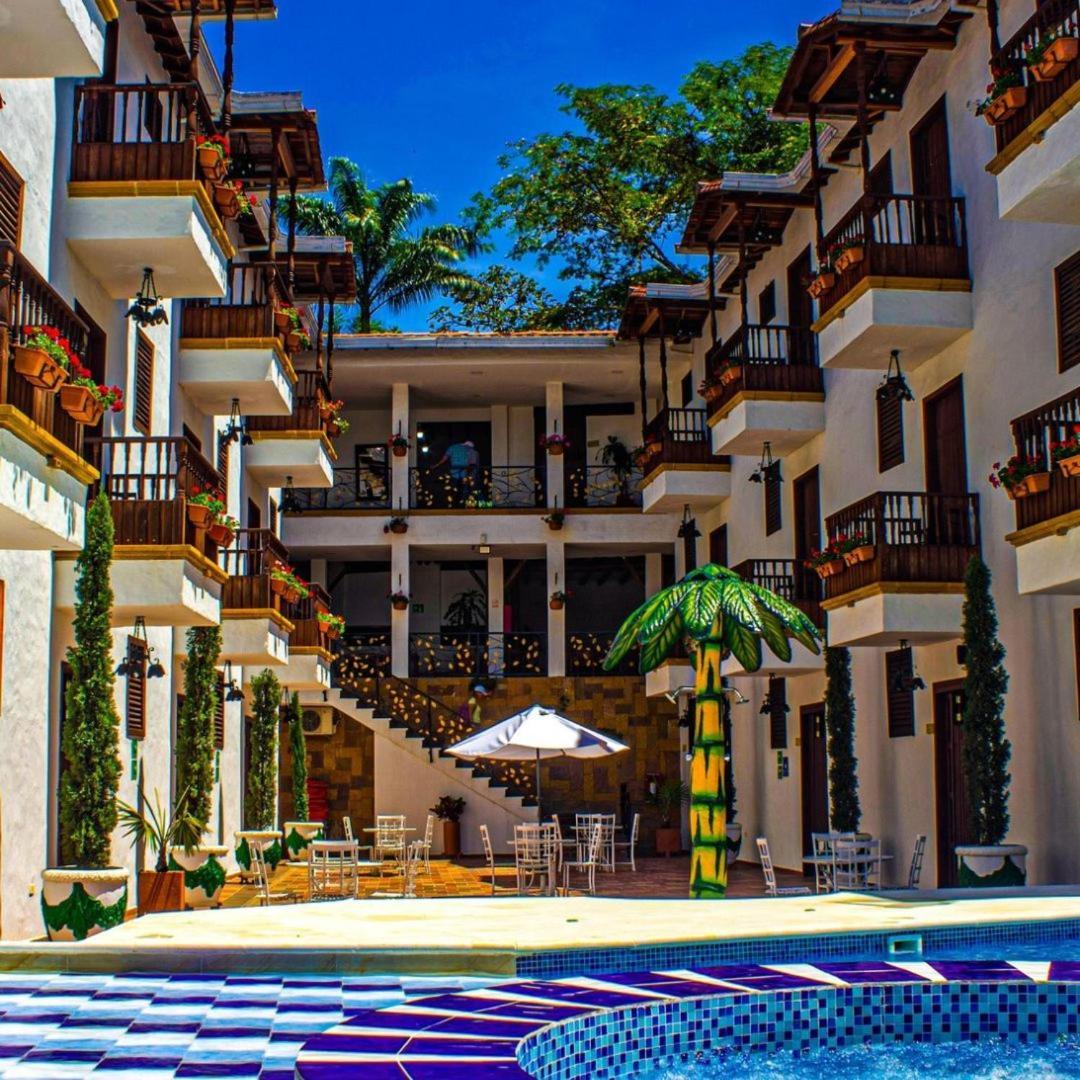 Hotel Alejandria Баричара Экстерьер фото