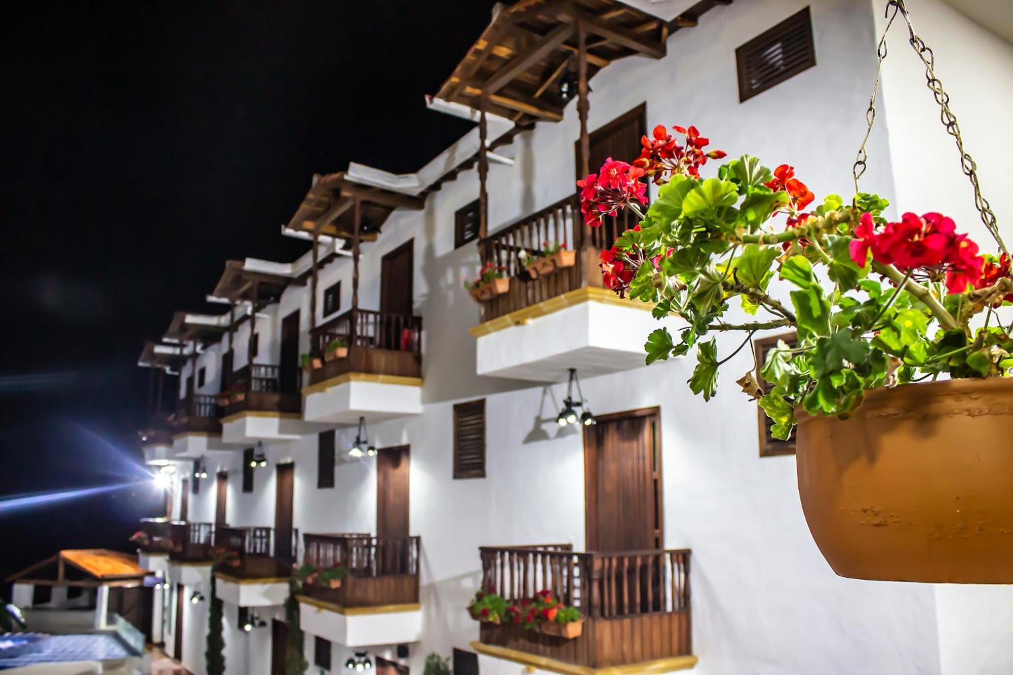 Hotel Alejandria Баричара Экстерьер фото